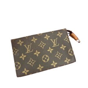 Louis Vuitton Monogram Clutch